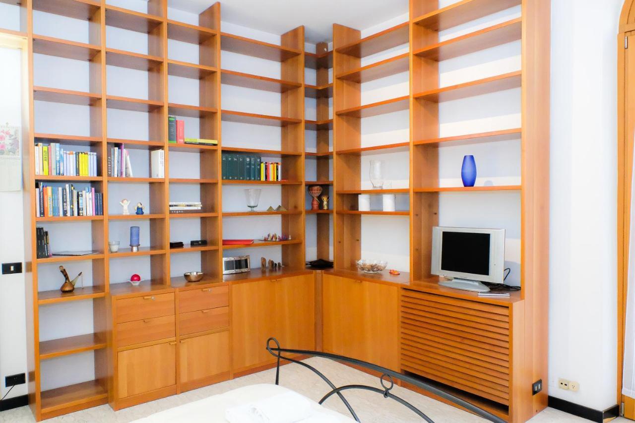 Apartament Deluxe Quattro Spade เวโรนา ภายนอก รูปภาพ